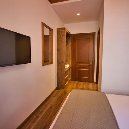 4rooms 3* Gjirokaster