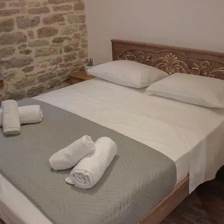 Hotel 4rooms Gjirokaster