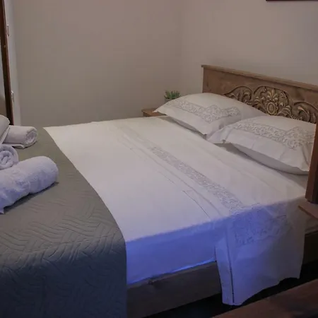 4rooms Hotel Gjirokaster